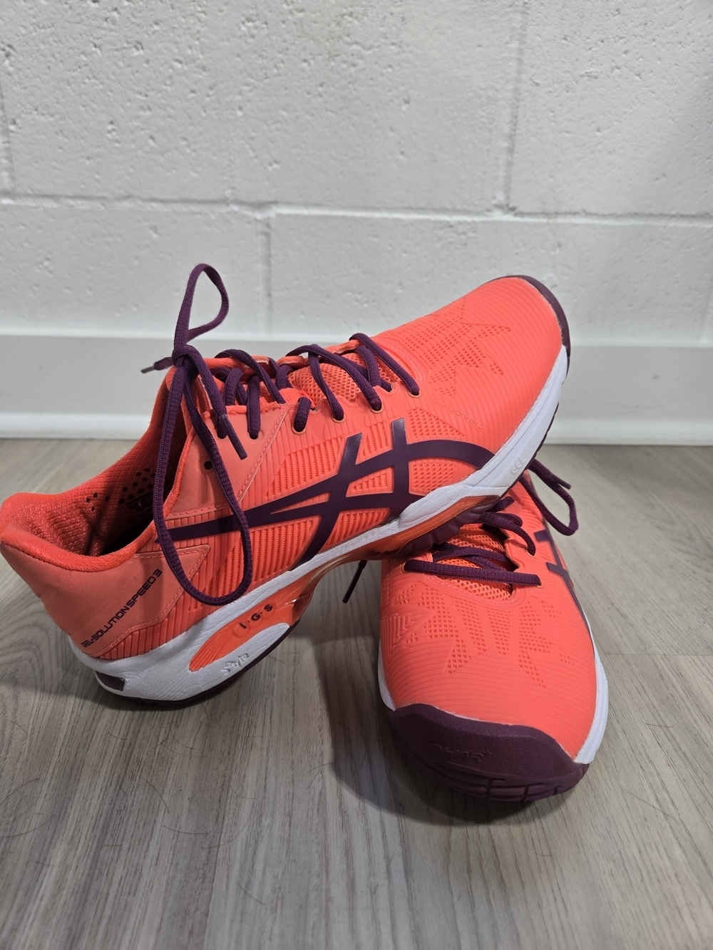 ASICS Womens  Neon Coral Athletic Running Shoes Deep Purple Accents Size 8.5